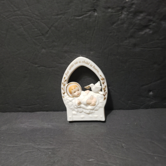 AGC Inc. *Peace Dove* Nativity A Child Is Born...Tree Ornament - Picture 1 of 5